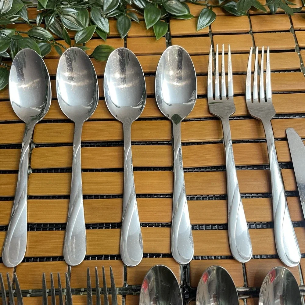 Pfaltzgraff Stainless Lot of 15 Piece Flatware Partial Service Replacements